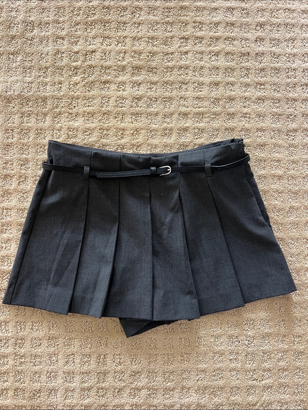 Pleated Mini Skort with Slim Belt - Charcoal